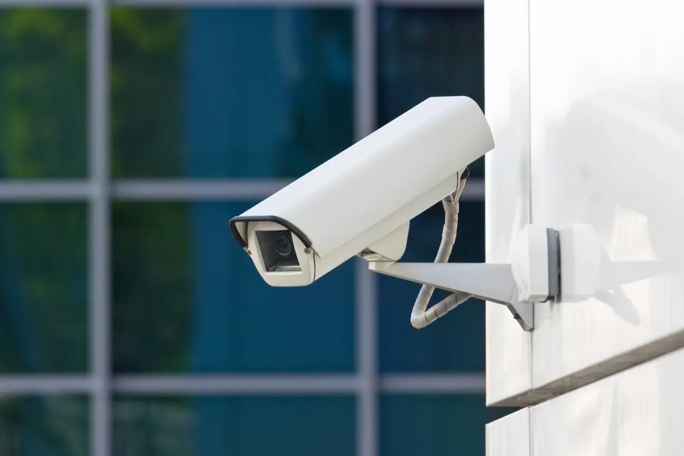 adobestock-35783946-video-surveillance-hero-1350x900